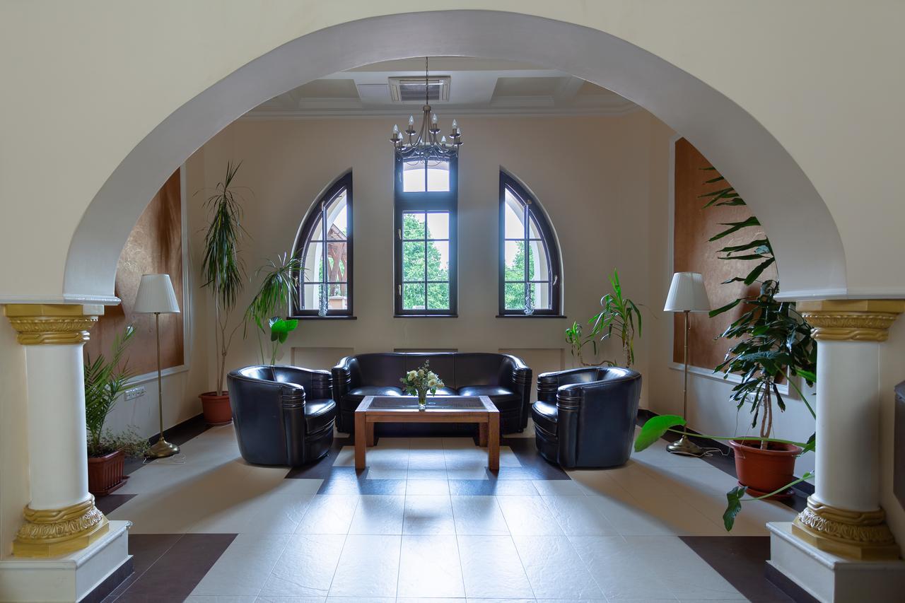 Casa Danielescu Hotell Târgu Jiu Eksteriør bilde