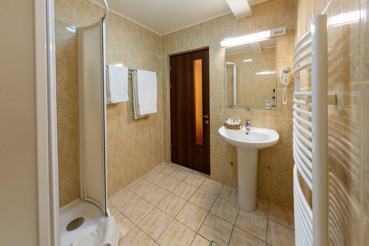 Casa Danielescu Hotell Târgu Jiu Eksteriør bilde